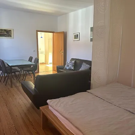 Bioweingut Glaser * Hainfeld